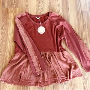 NWT Umgee sweatshirt top with ruffles